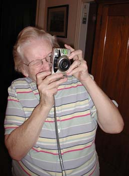 36GramTakingPictures